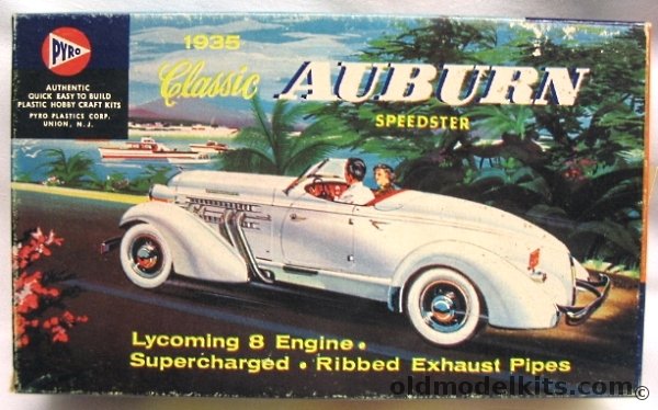 Pyro 1/25 Auburn 1935 Supercharged 851 Boattail Speedster, 331-98 plastic model kit